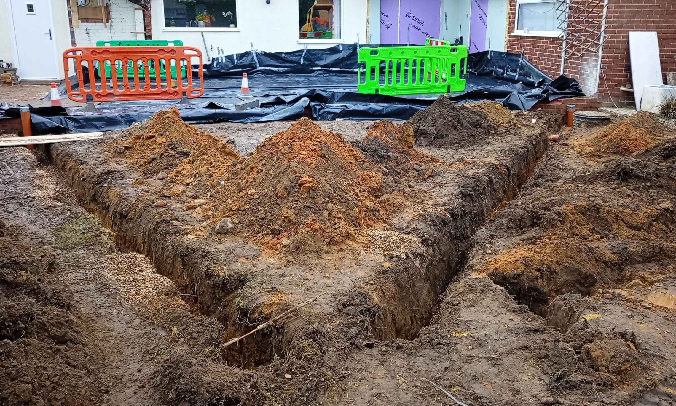 Soakaway installation as part of extension groundworks to DPC level in Doncaster
